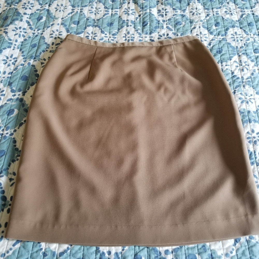 Michelle skirt preloved size 10